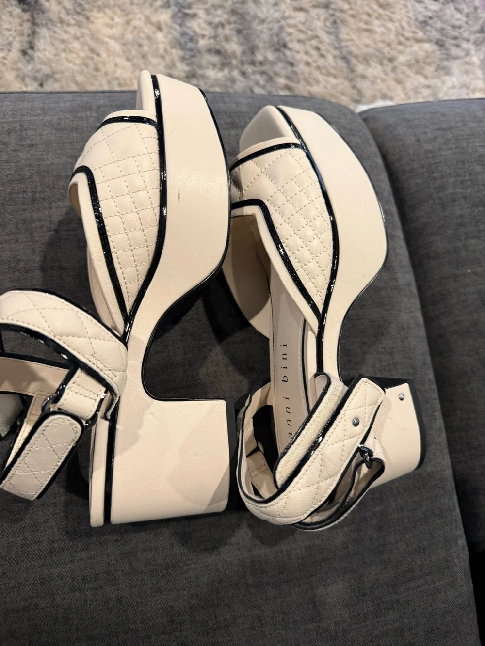 Gianni Binni Cream Quilted Platform Sandals w/Black Trim - Women Sz 10 Worn once